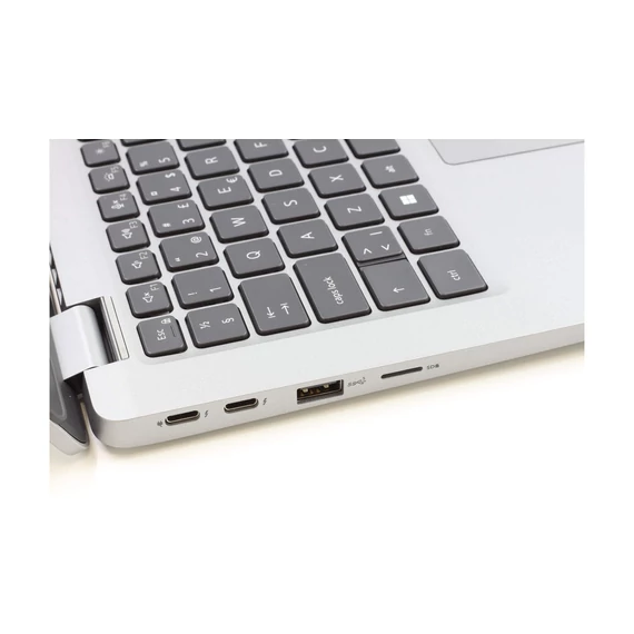 Dell Latitude 5330 felújított laptop  i3-1215U 16GB RAM 512SSD 13.3