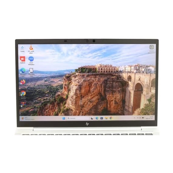 HP EliteBook 840 G8 felújított laptop i7-1165G7 16GB RAM 512SSD 14