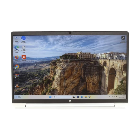 HP ProBook 640 G8 felújított laptop  i5-1135G7 8GB RAM 256SSD 14